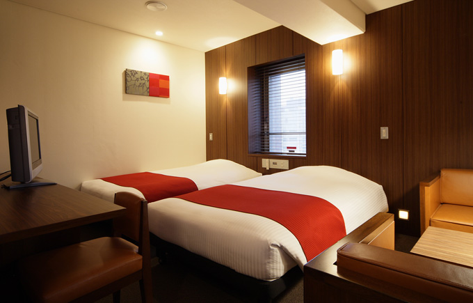 Twin Room B